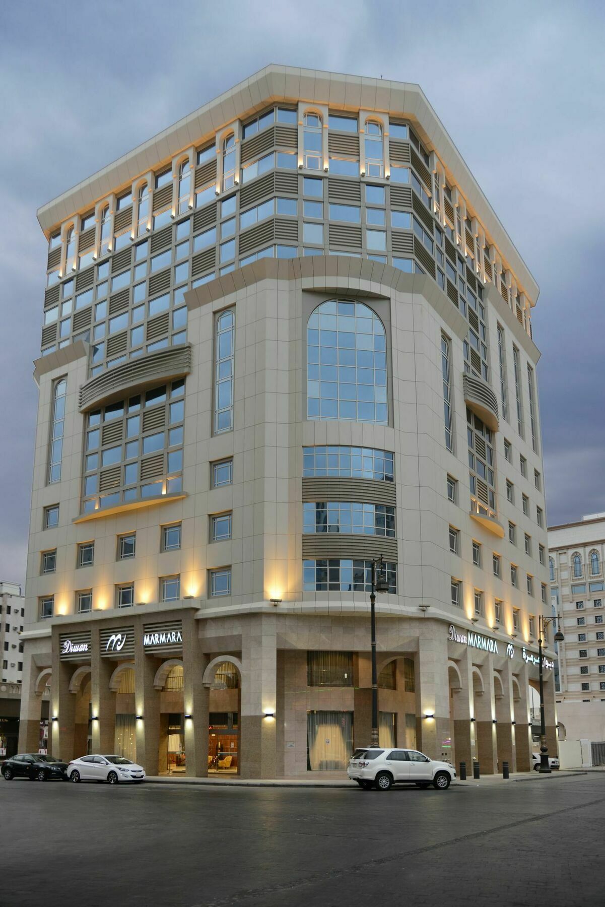 فندق المدينة المنورةفي  Diwan Marmara المظهر الخارجي الصورة